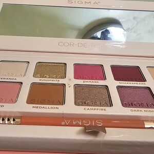 Sigma Beauty Cor-De-Rosa Palette with Brush. Brand New No Box